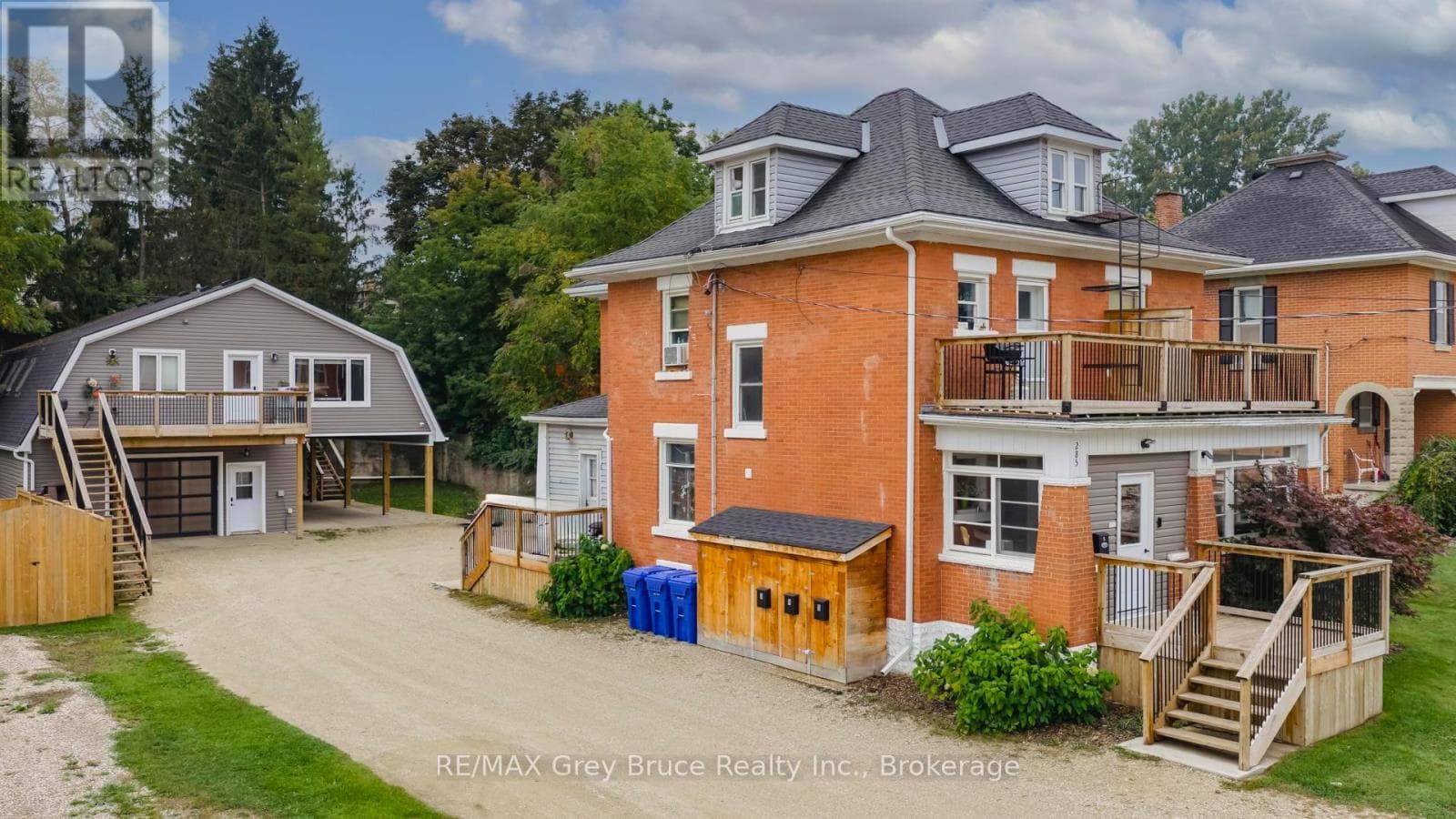 285 9TH STREET in