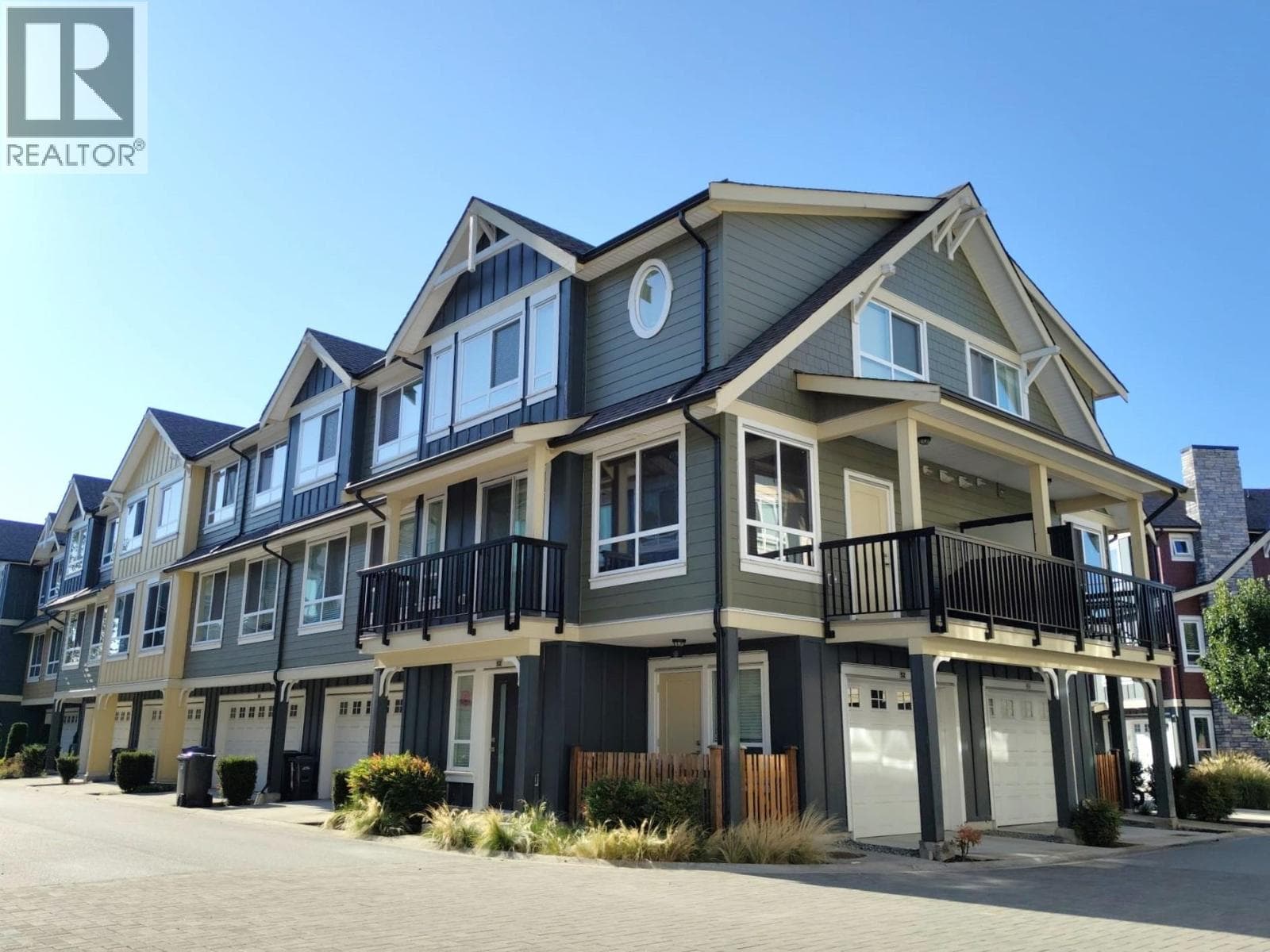 52 430 DUNCAN STREET in North Arm South