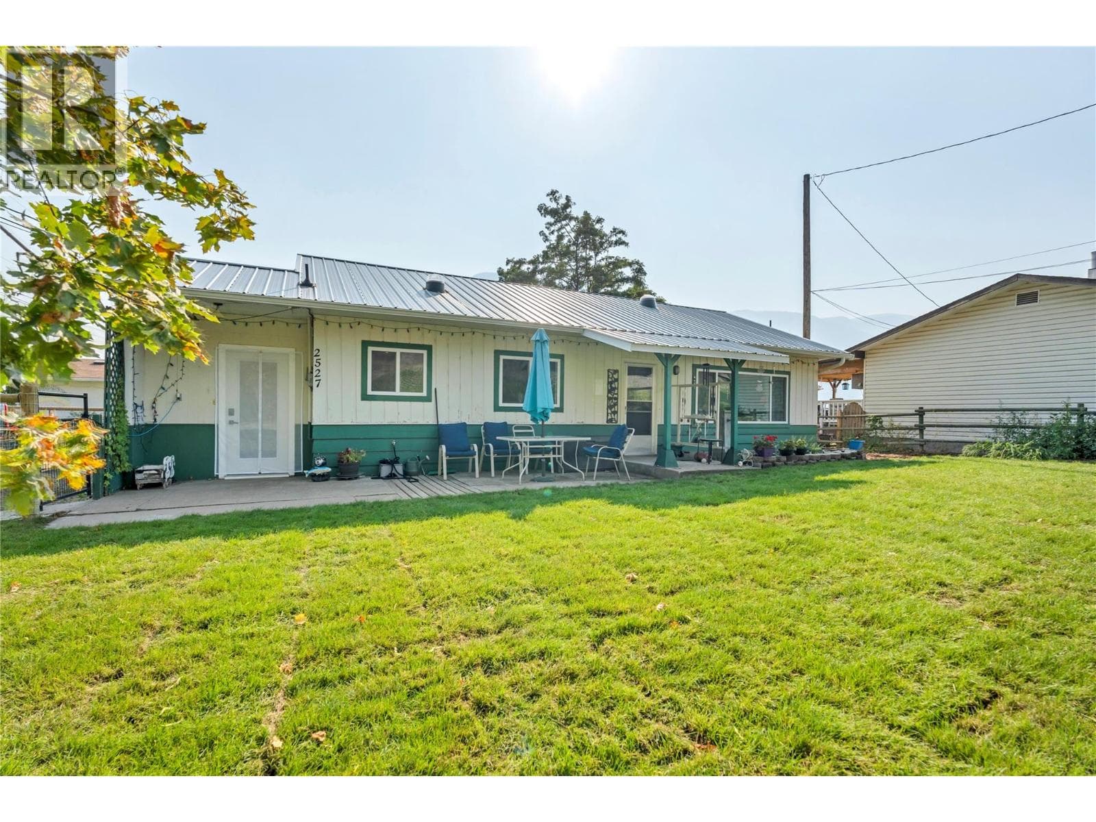 2527 UPPER BENCH ROAD in