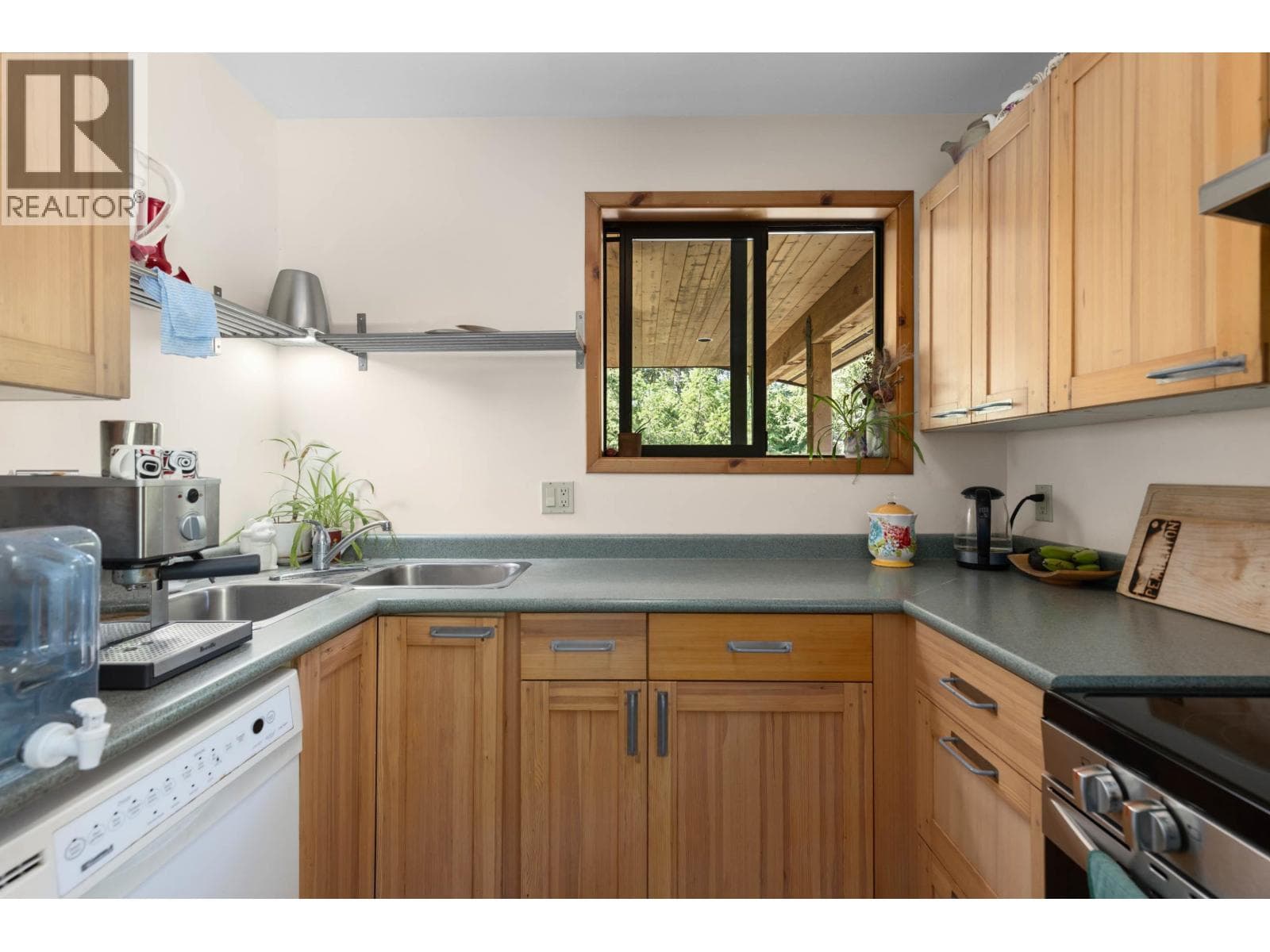7869 PEMBERTON MEADOWS ROAD in