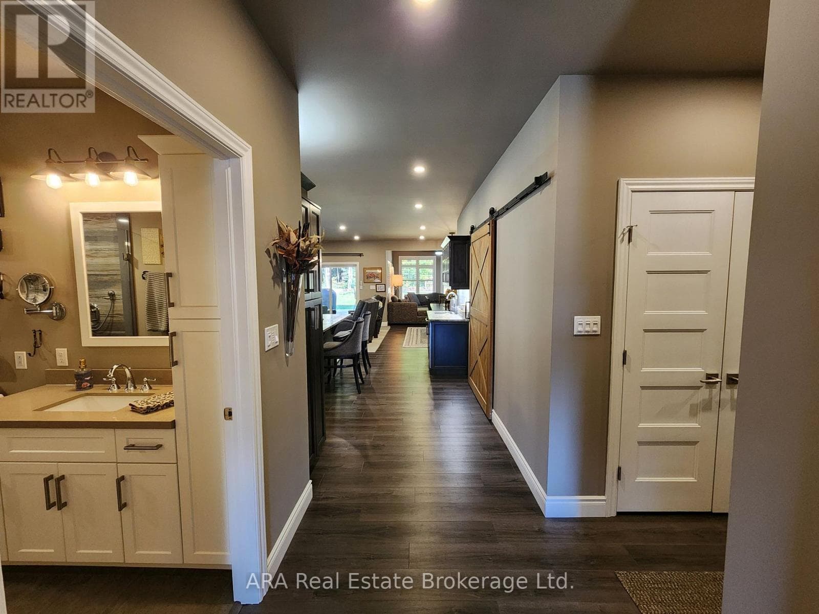 32 - 410 RIDGE ROAD in