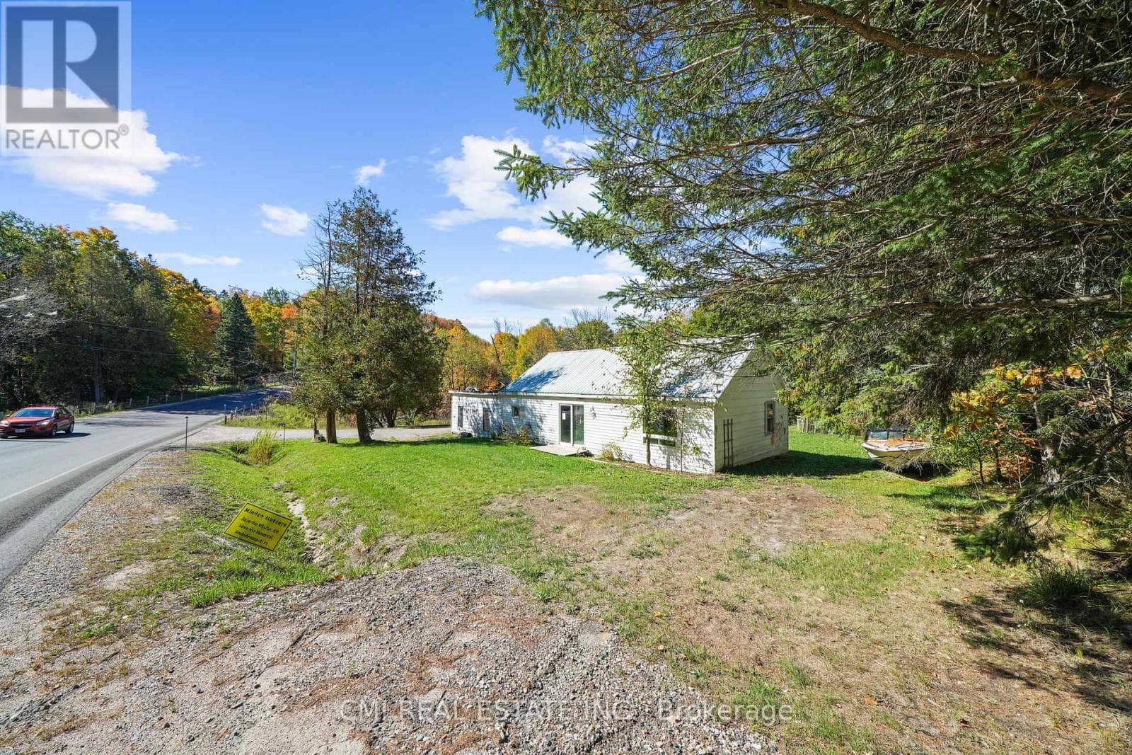1093 SOUTH LAKE ROAD in