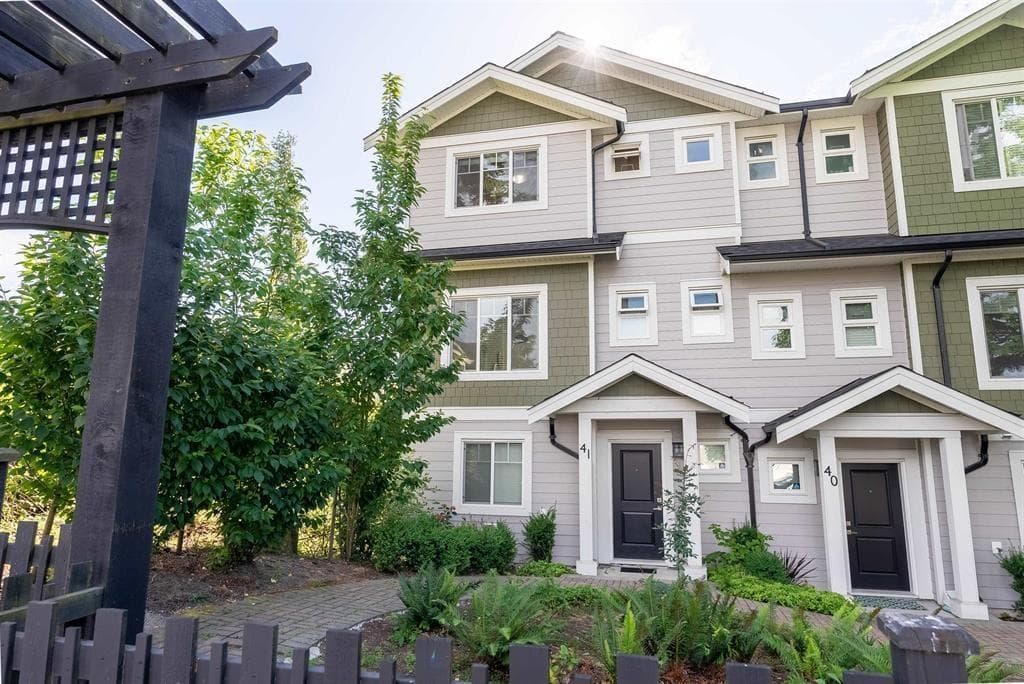 41 6188 141 STREET in South Newton