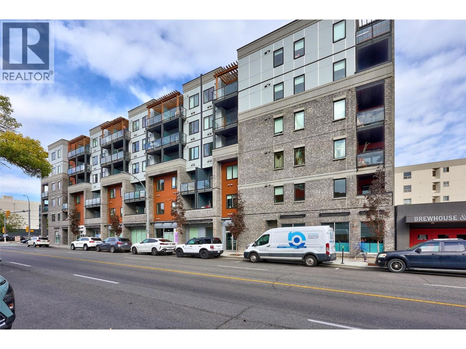 630 VICTORIA STREET in