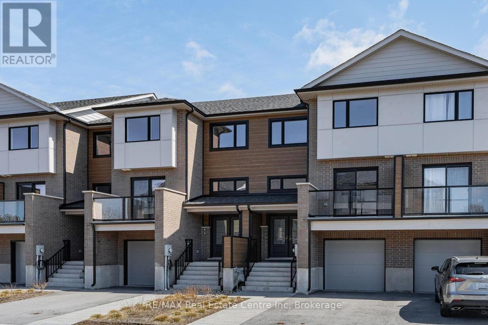 182 BRIDGE CRESCENT UNIT 8 in
