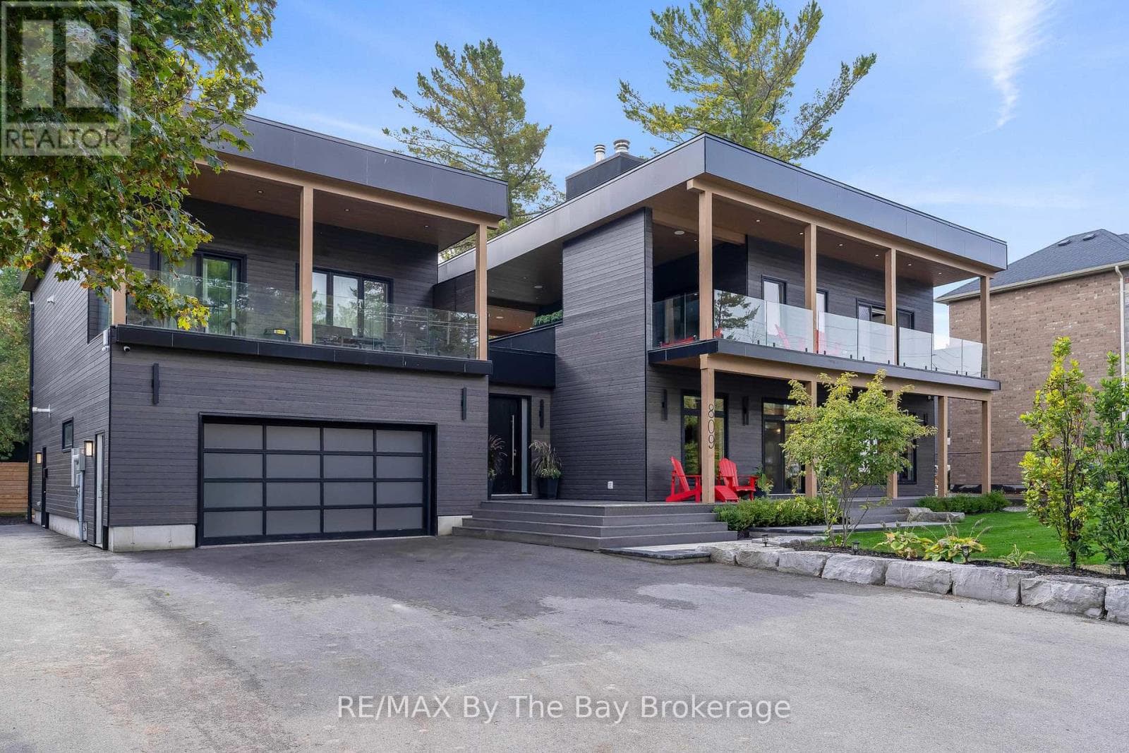 809 EASTDALE DRIVE EAST in