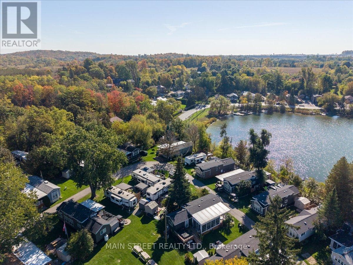 15 HAWAIIAN CIRCLE in Ballantrae-Stouffville