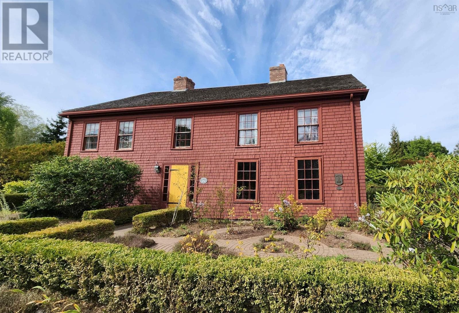 654 MAIN STREET in