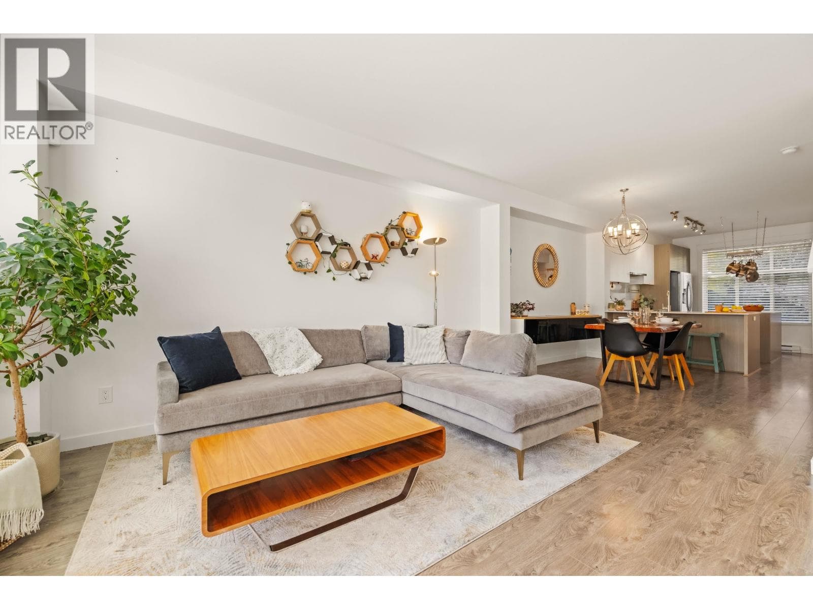 33 1320 RILEY STREET in Northeast