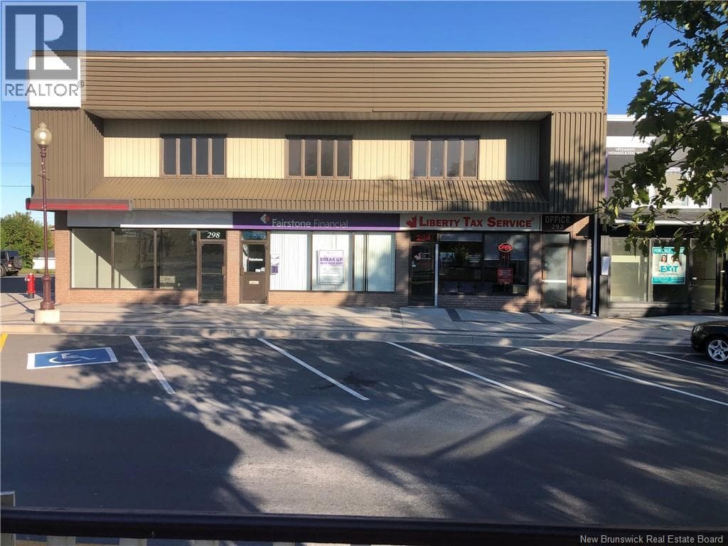 298 BOULEVARD BROADWAY in