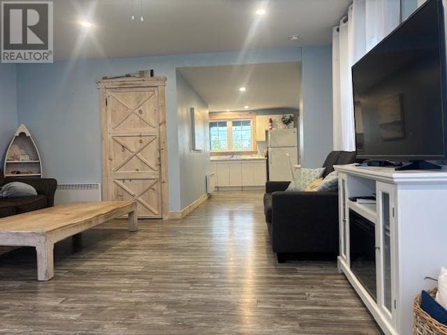 102 RICHMOND STREET in