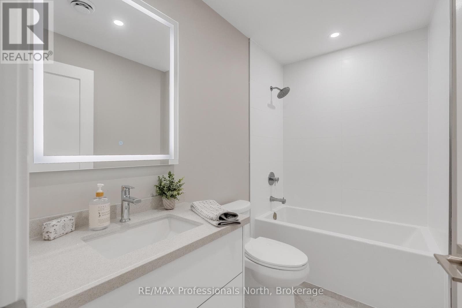 201 - 32 BRUNEL ROAD in