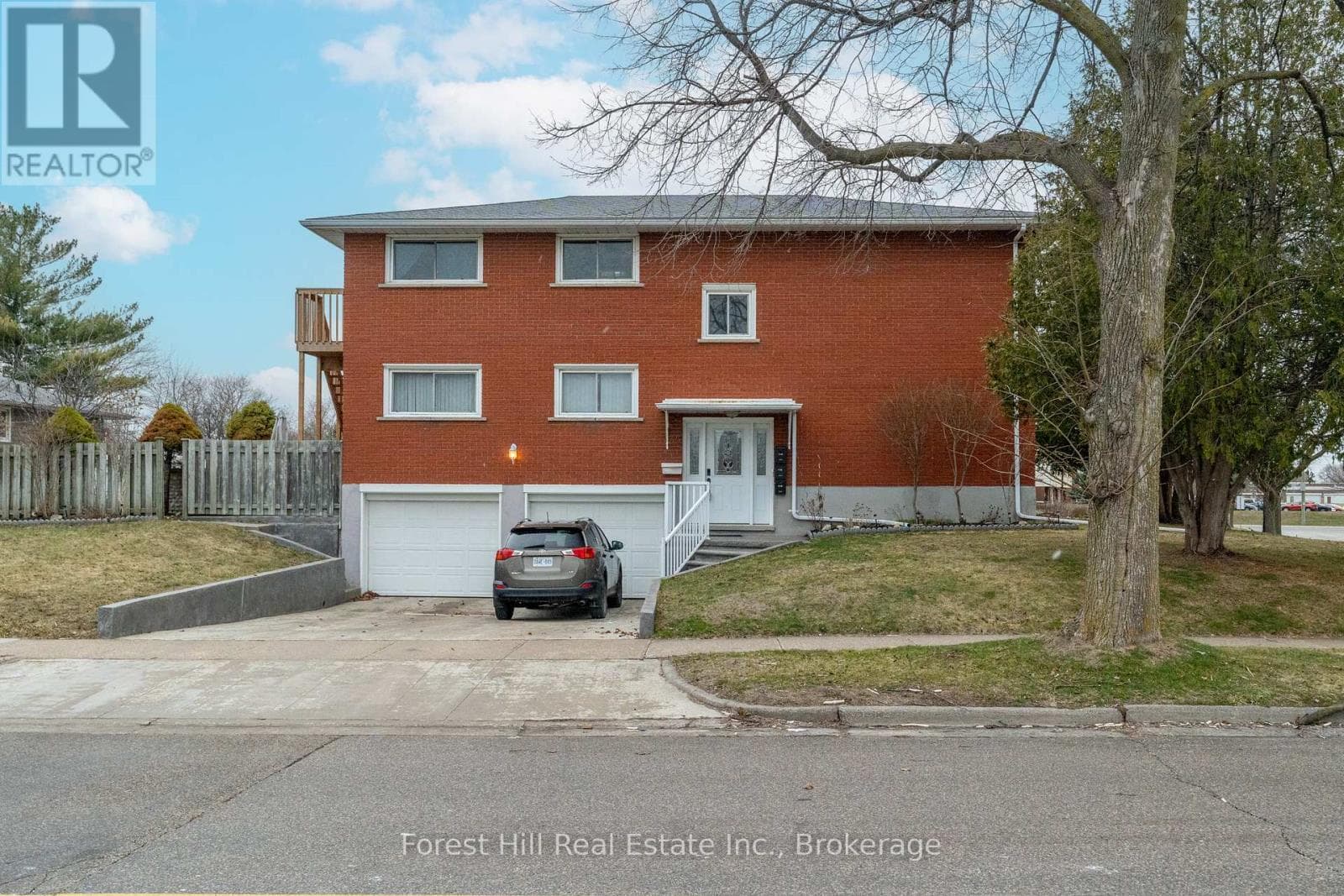 35 SHAFTSBURY DRIVE in Grand River/Stanley Park/Chicopee