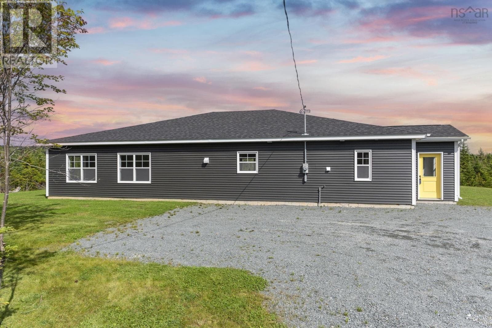 4606 CLAM HARBOUR ROAD in CLAM BAY