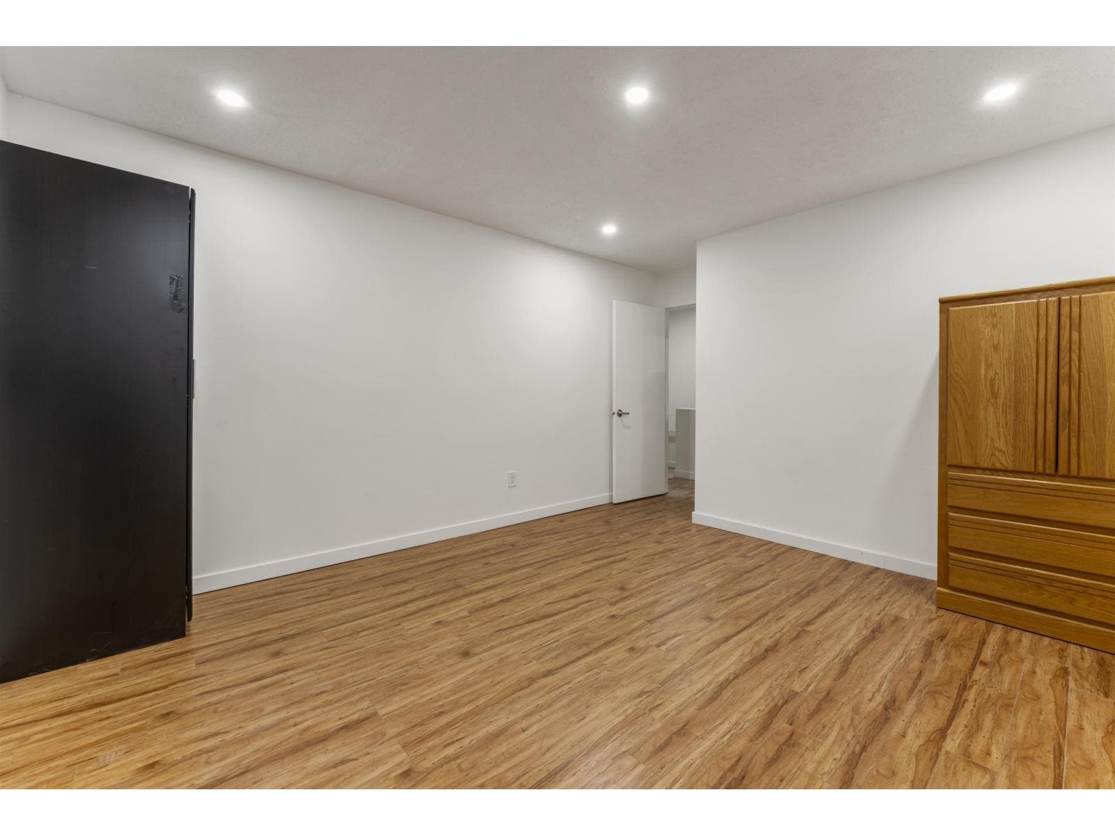 87 14135 104 AVENUE in Whalley