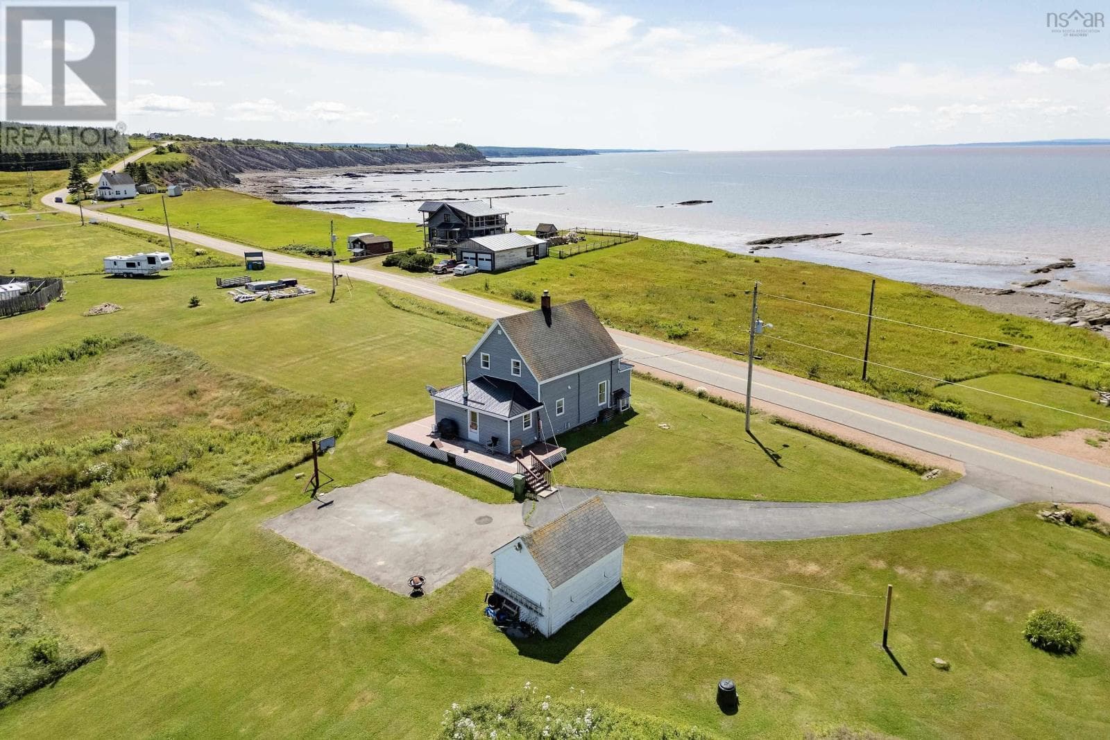 516 LOWER COVE ROAD in