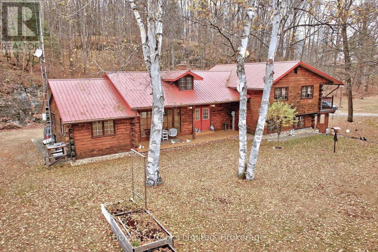 82 BAIE LAKE ROAD in