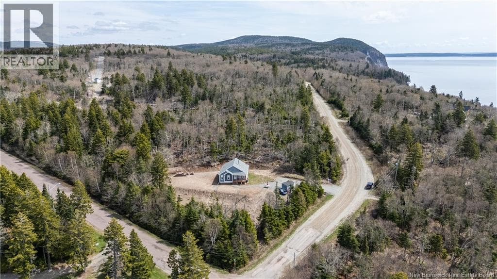 39 Chignecto Drive in