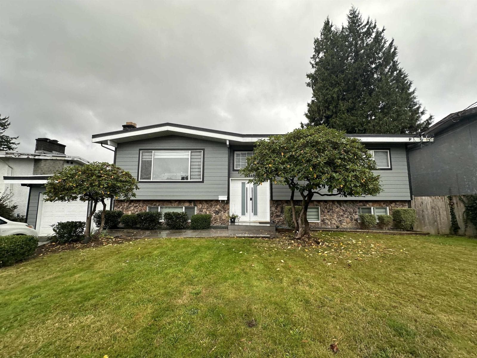 32668 PANDORA AVENUE in South Clearbrook