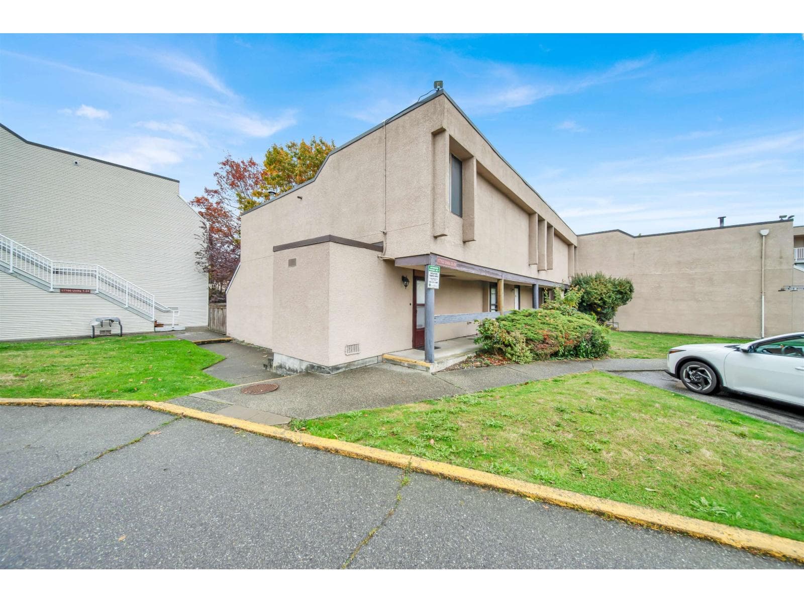 28 17702 60 AVENUE in Cloverdale