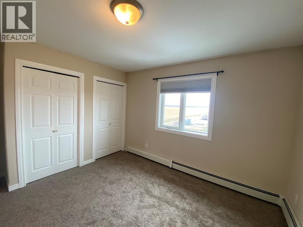 5 5101 42 AVENUE in