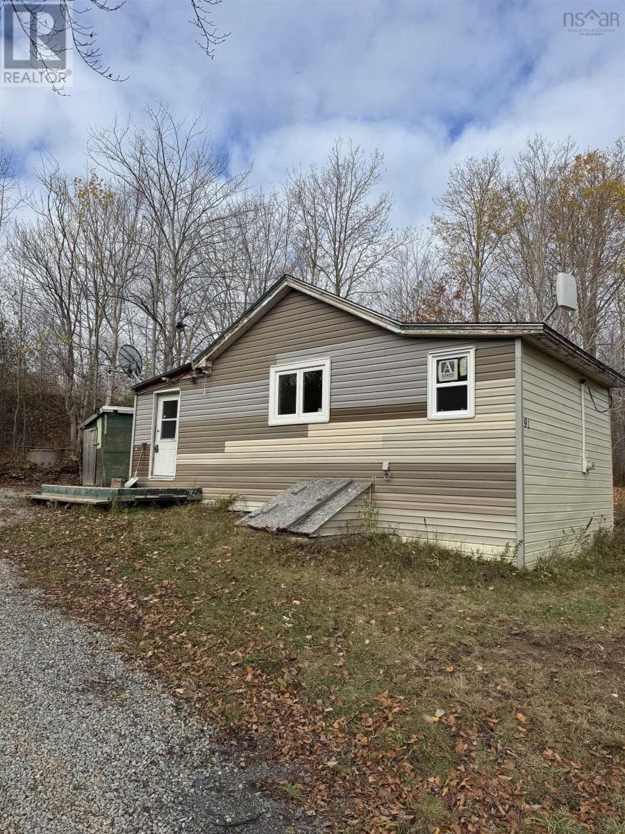 91 UPPER CROSS ROAD in