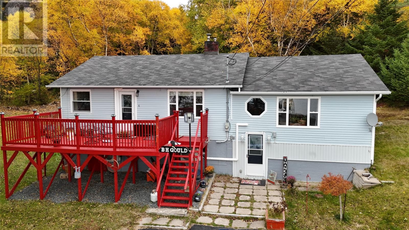 6 SEAVIEW DRIVE in