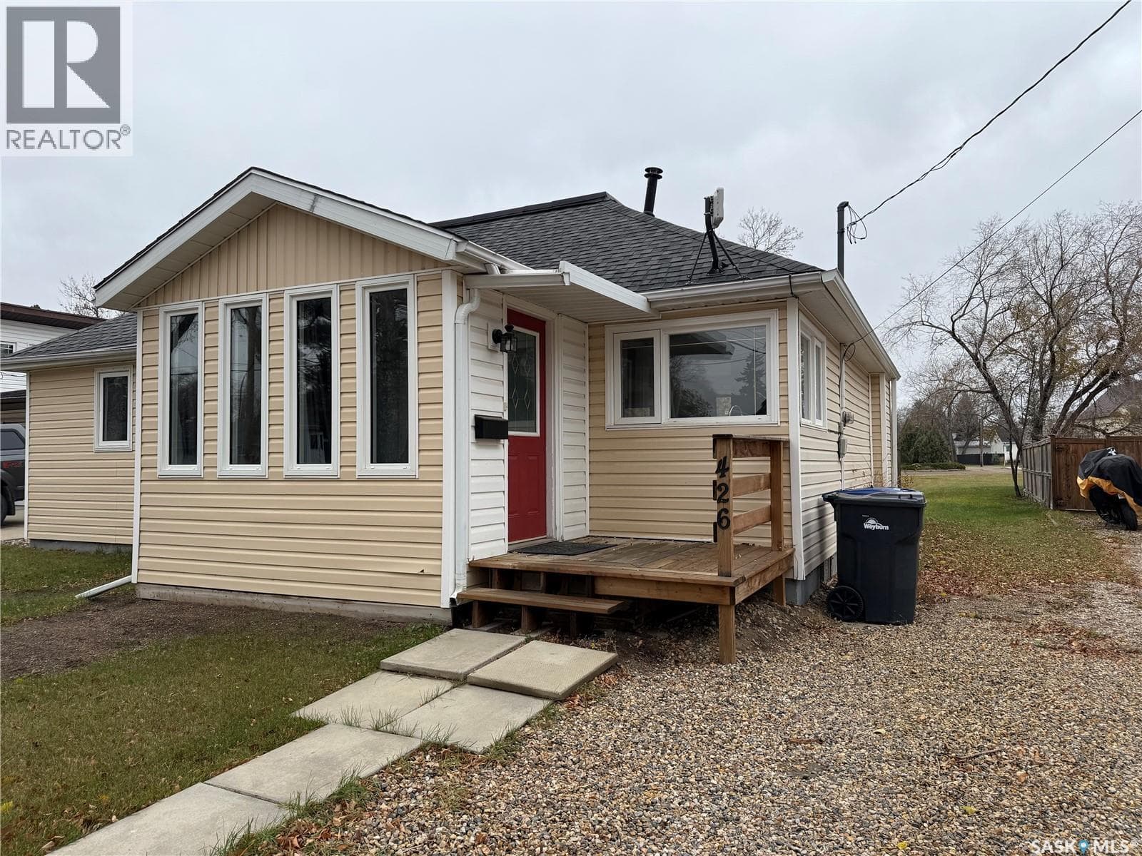 426 6th STREET NE in