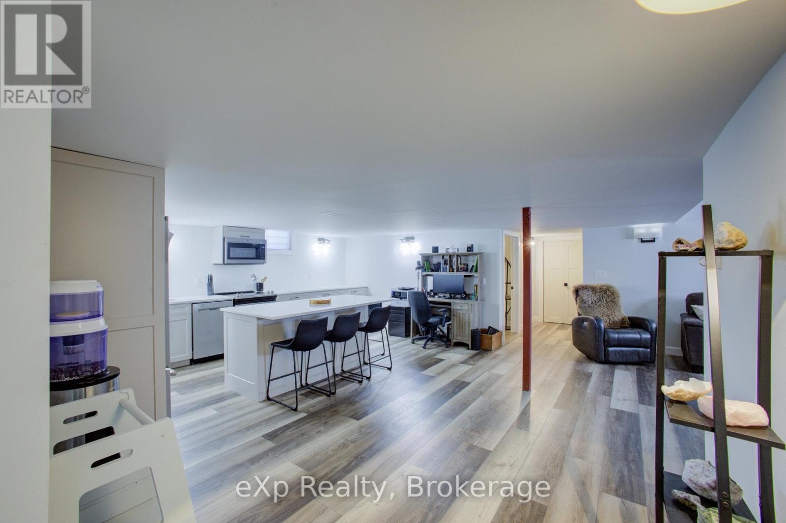 156 SPARLING STREET in