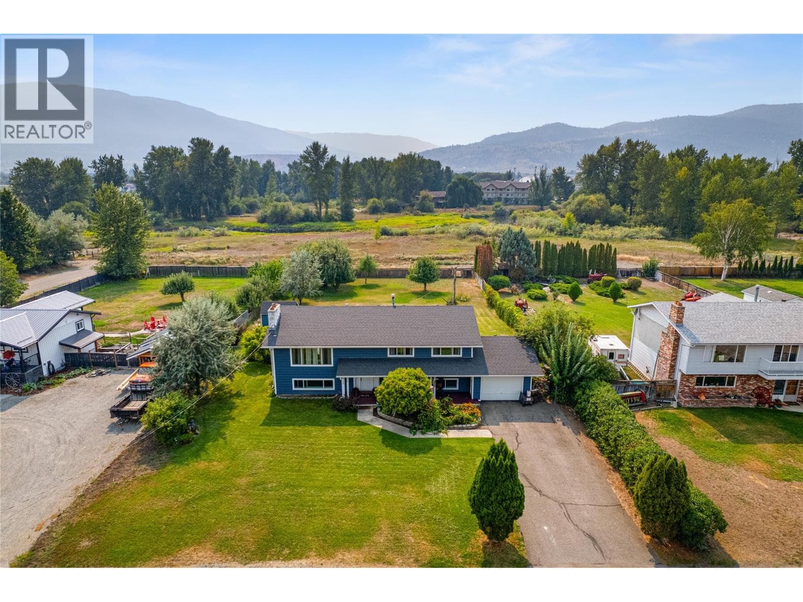 2176 Blackwell Avenue in