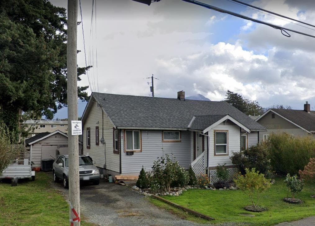 9244 HAZEL STREET, Chilliwack Proper East in Chilliwack Proper
