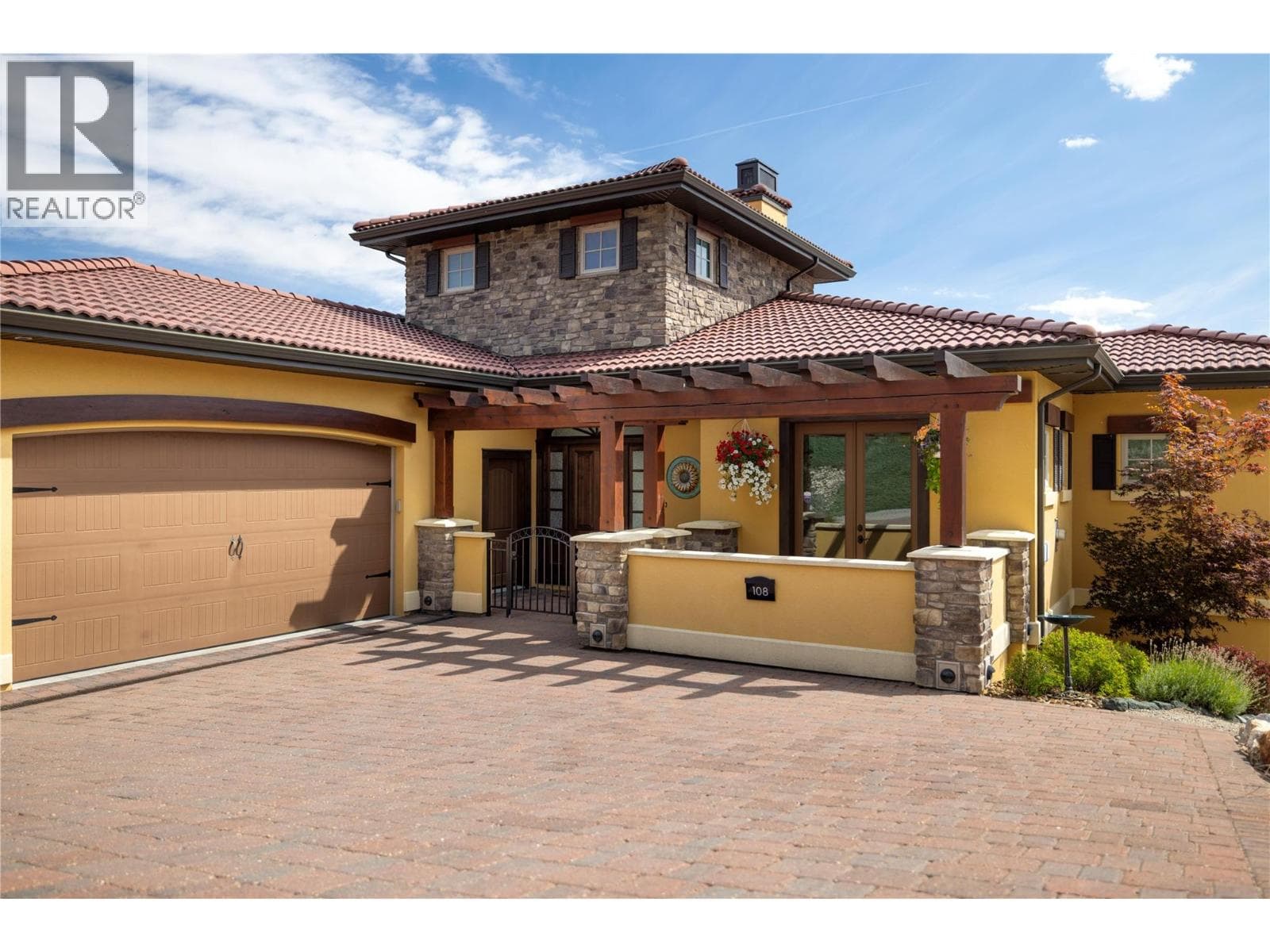 108 VINEYARD WAY in