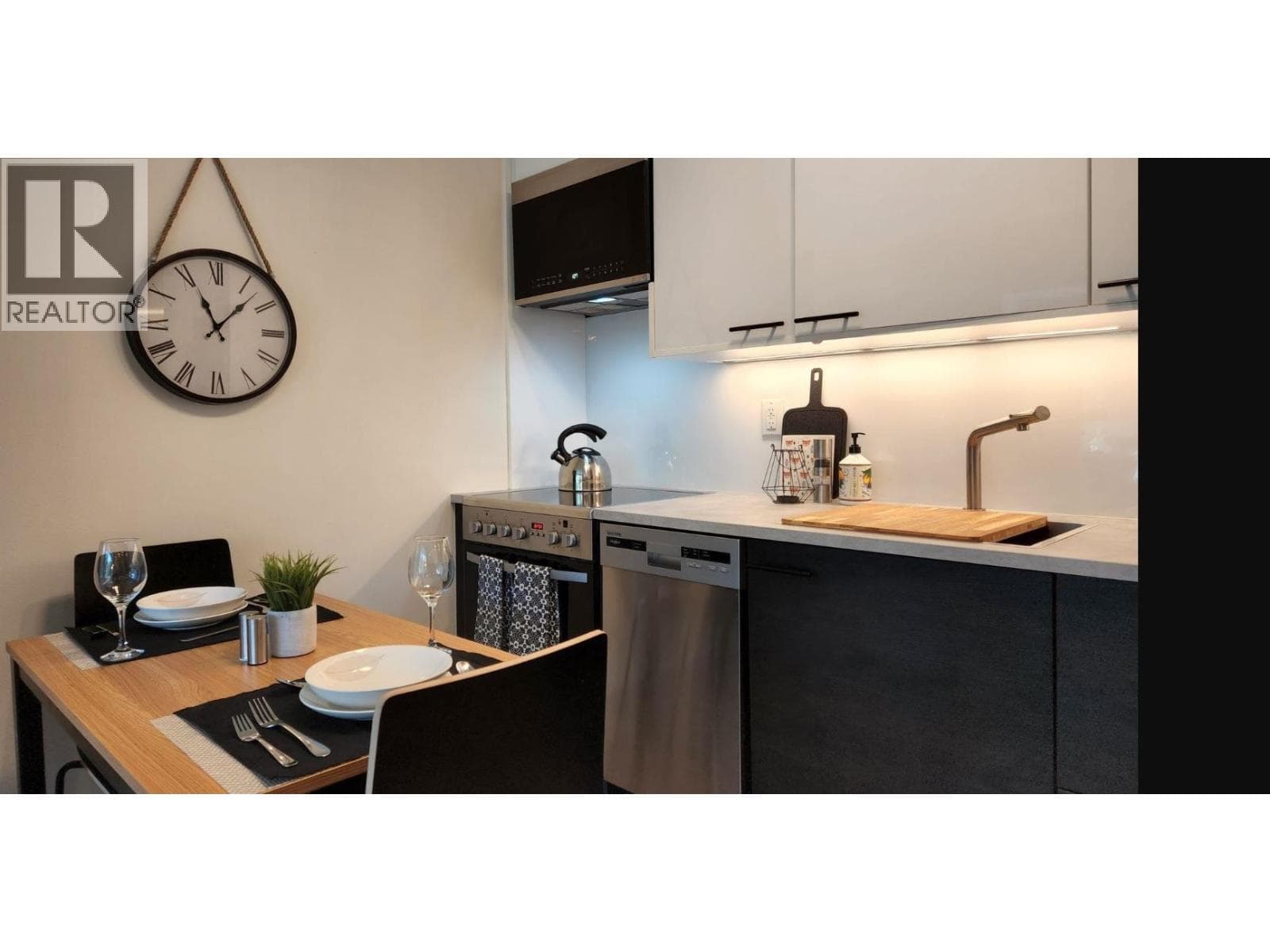 207 2111 WHISTLER ROAD in