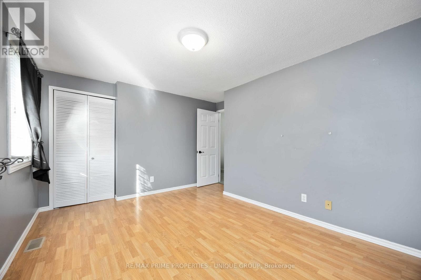 124 FAIRVIEW PLAZA in