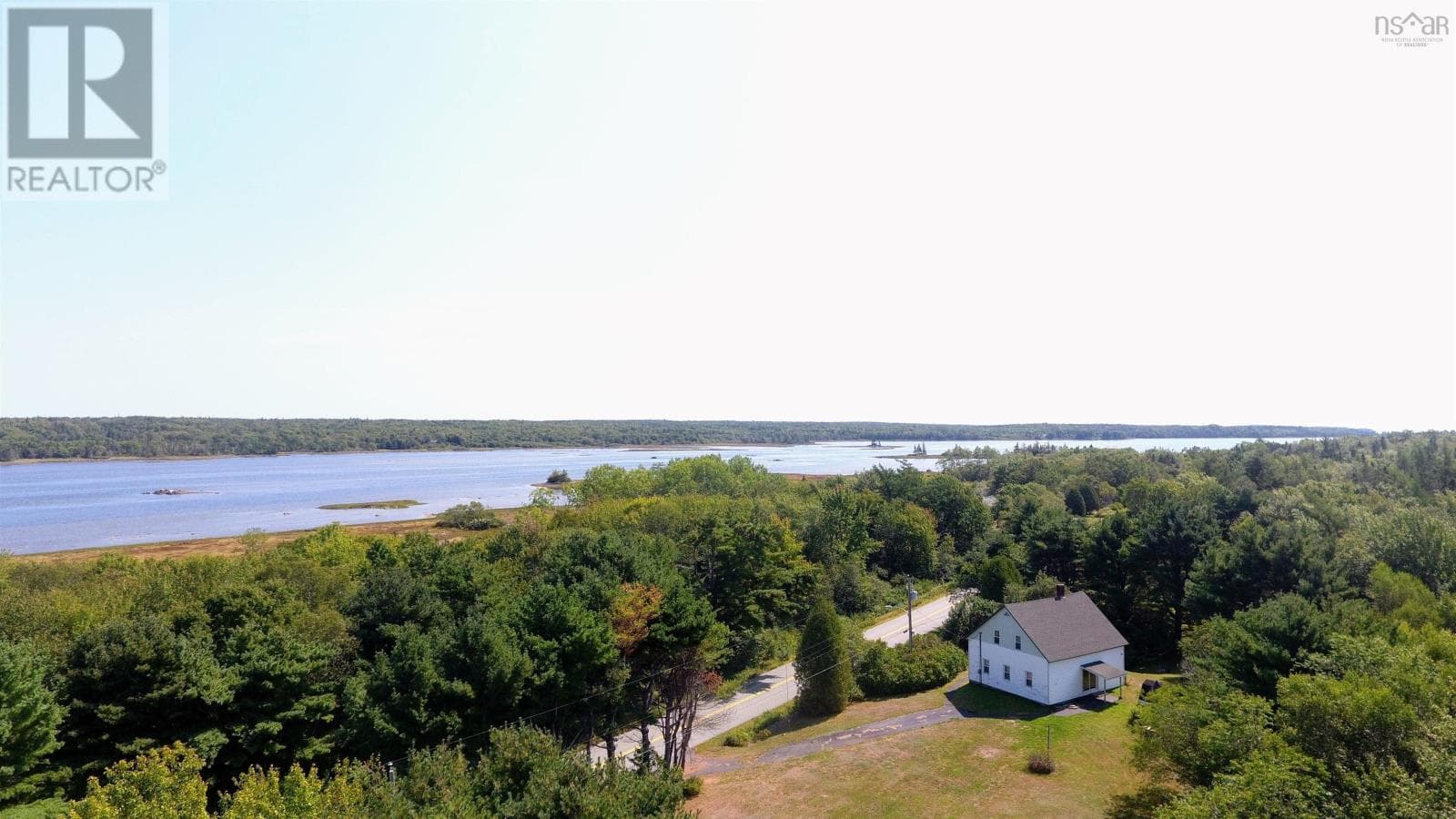 560 WEST SABLE ROAD in