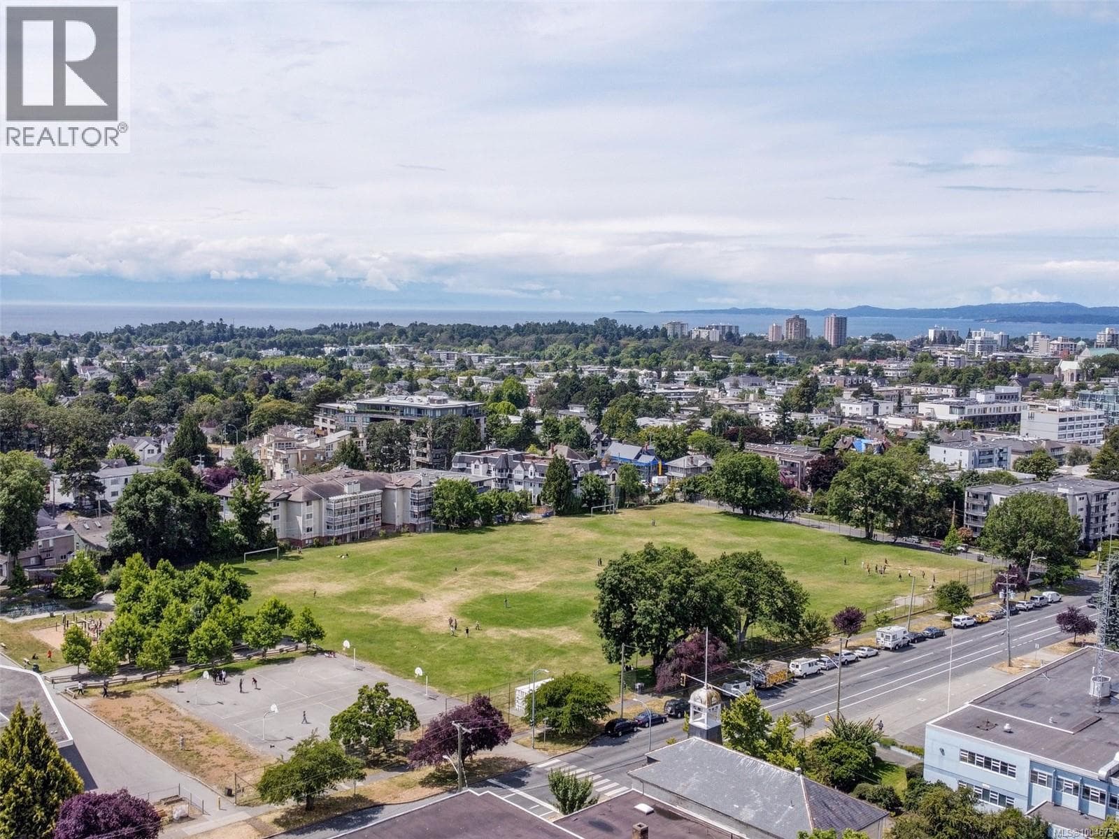 1335 RUDLIN STREET in Fernwood