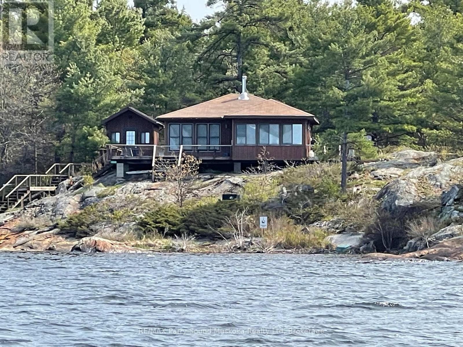 1260 GEORGIAN BAIE in