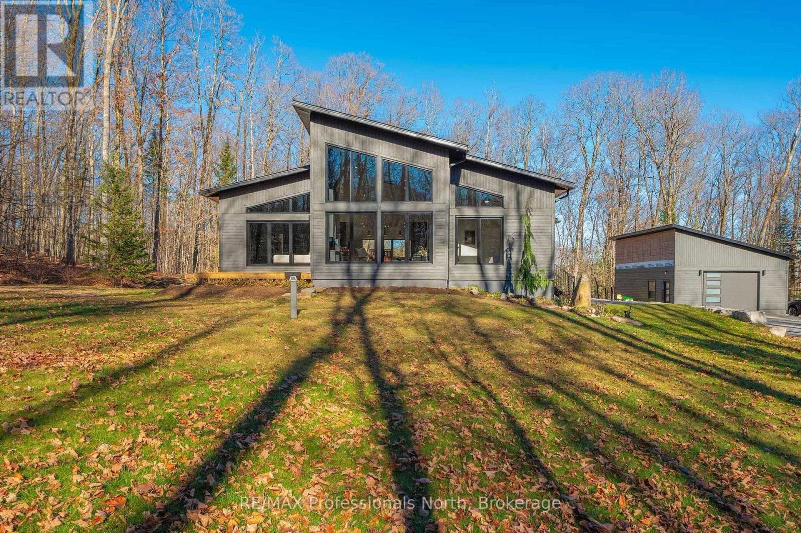 3777 GLAMORGAN ROAD in