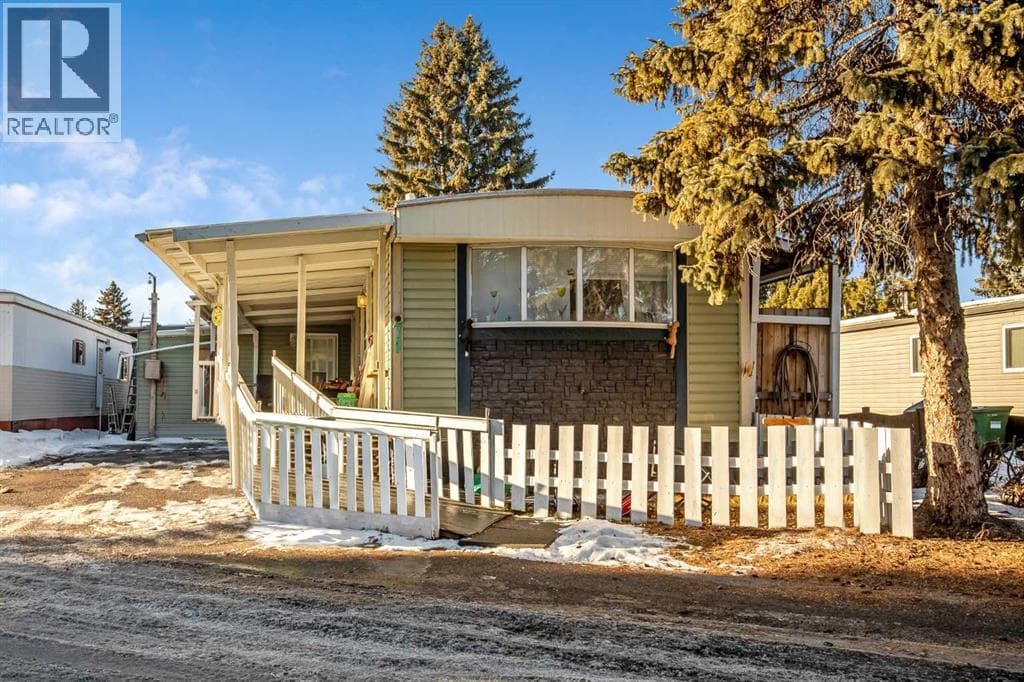 71, 3223 83 Street NW in GREENWOOD/GREENBRIAR