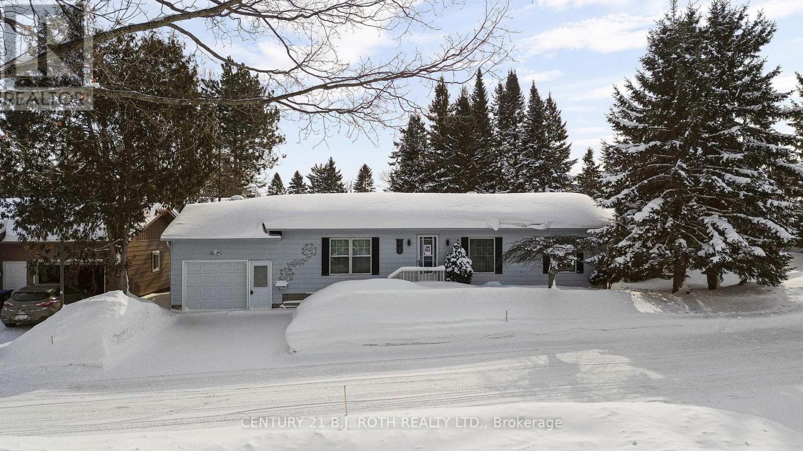 60 TAMARACK DRIVE in