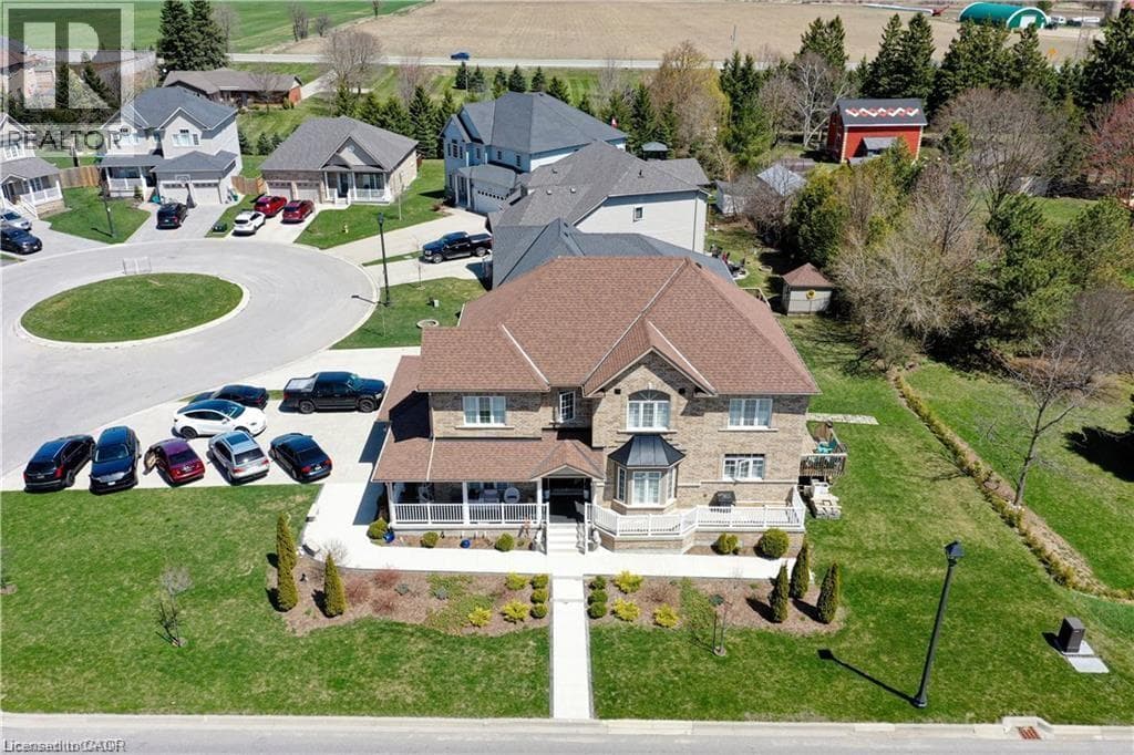 11 AITKEN Court in