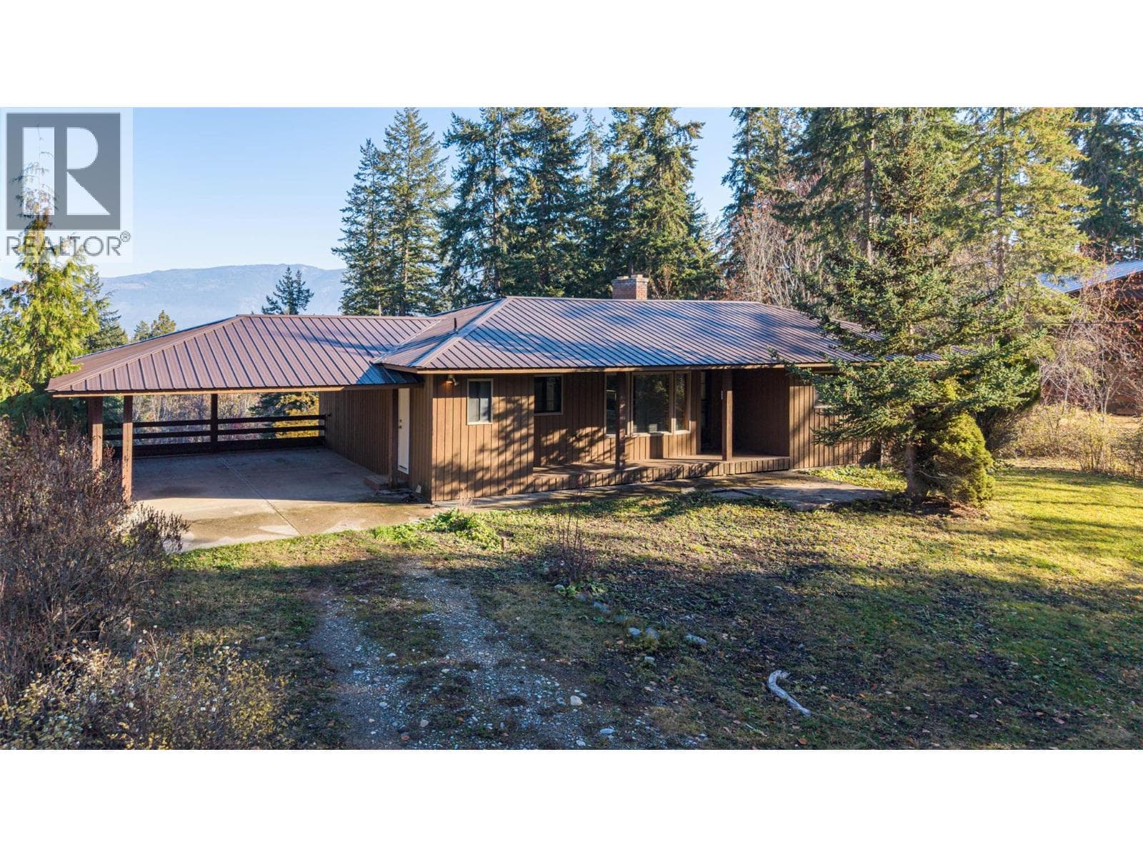 4358 Chamberlain Road in