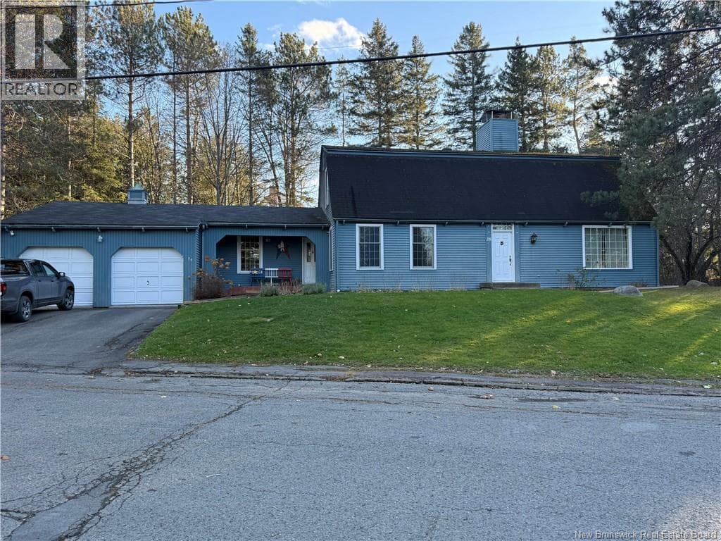 28 RUE LAWSON in