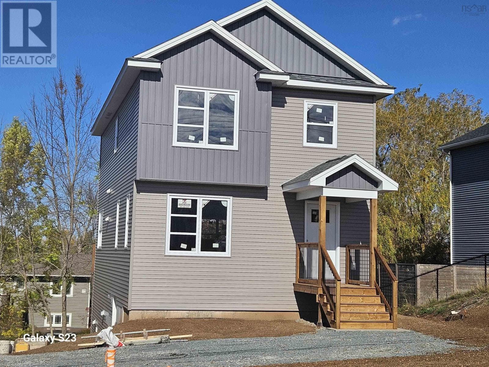 208E BURGESS CRESCENT in