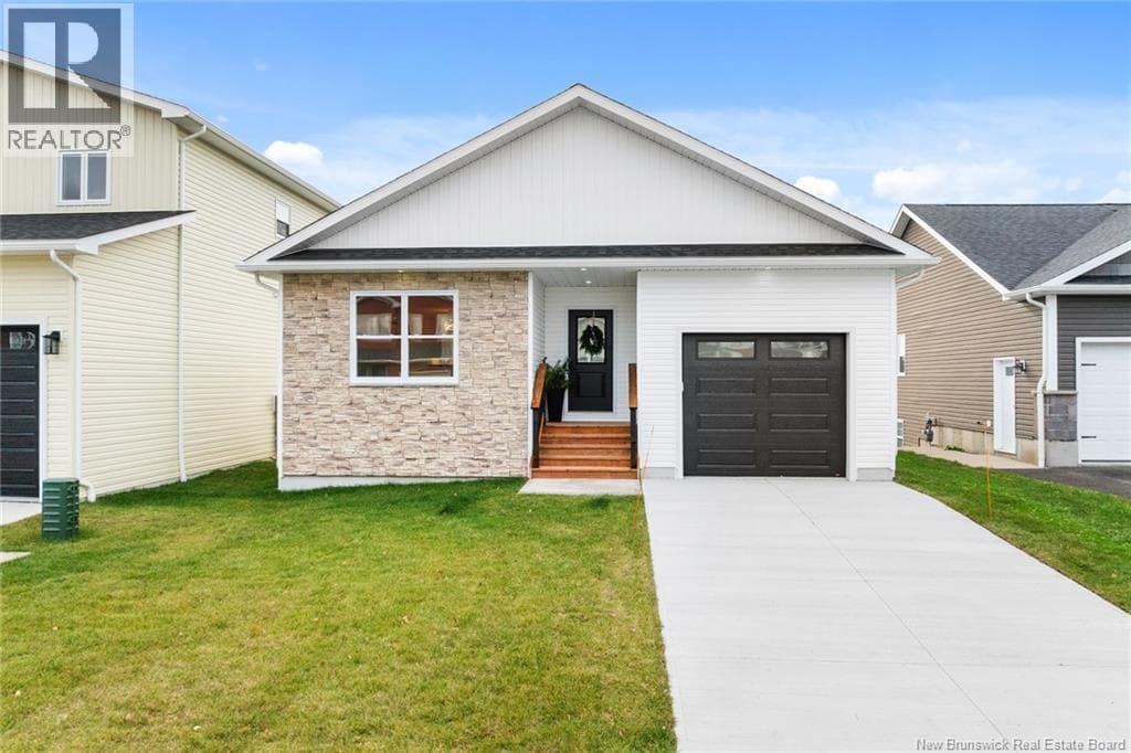 12 BRIAR BROOK PLAZA in