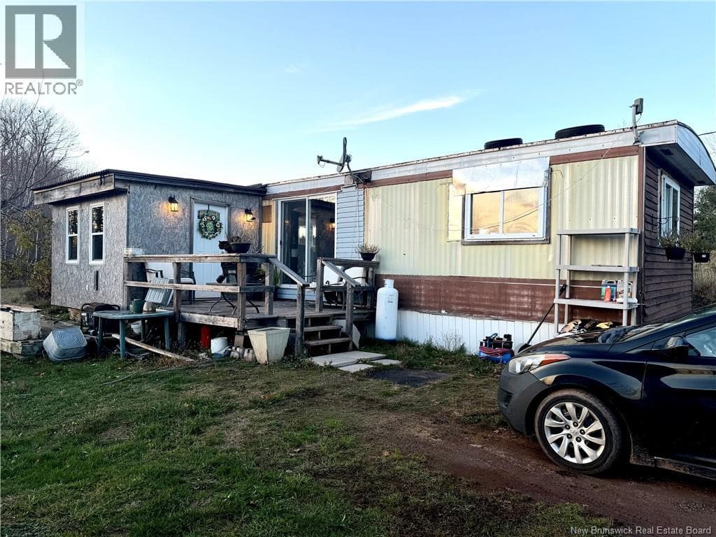 30 MACDONALD LANE in