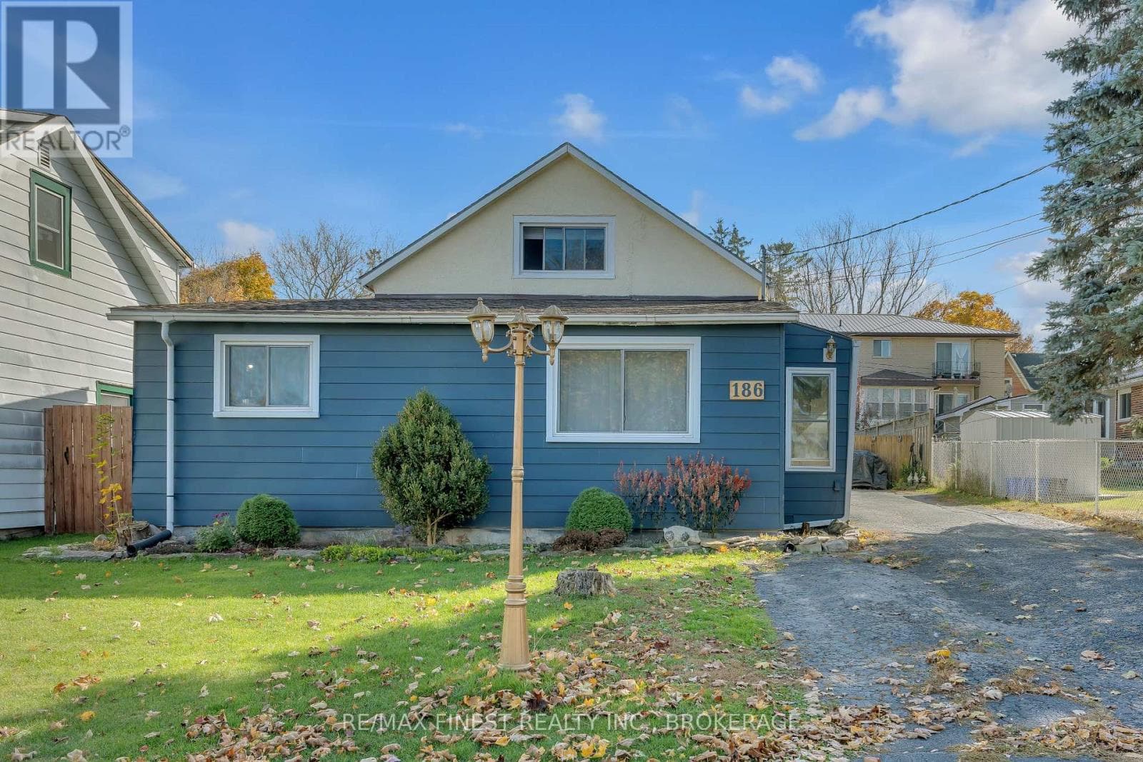 186 THOMAS STREET in