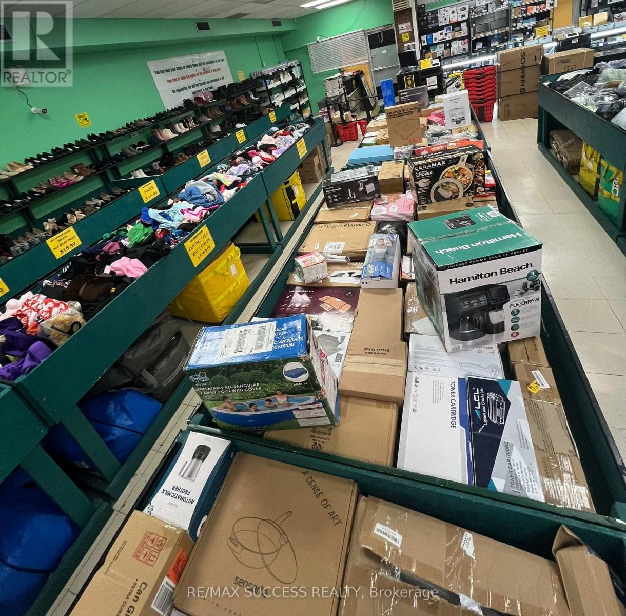 9 - 120 WELLAND AVENUE in