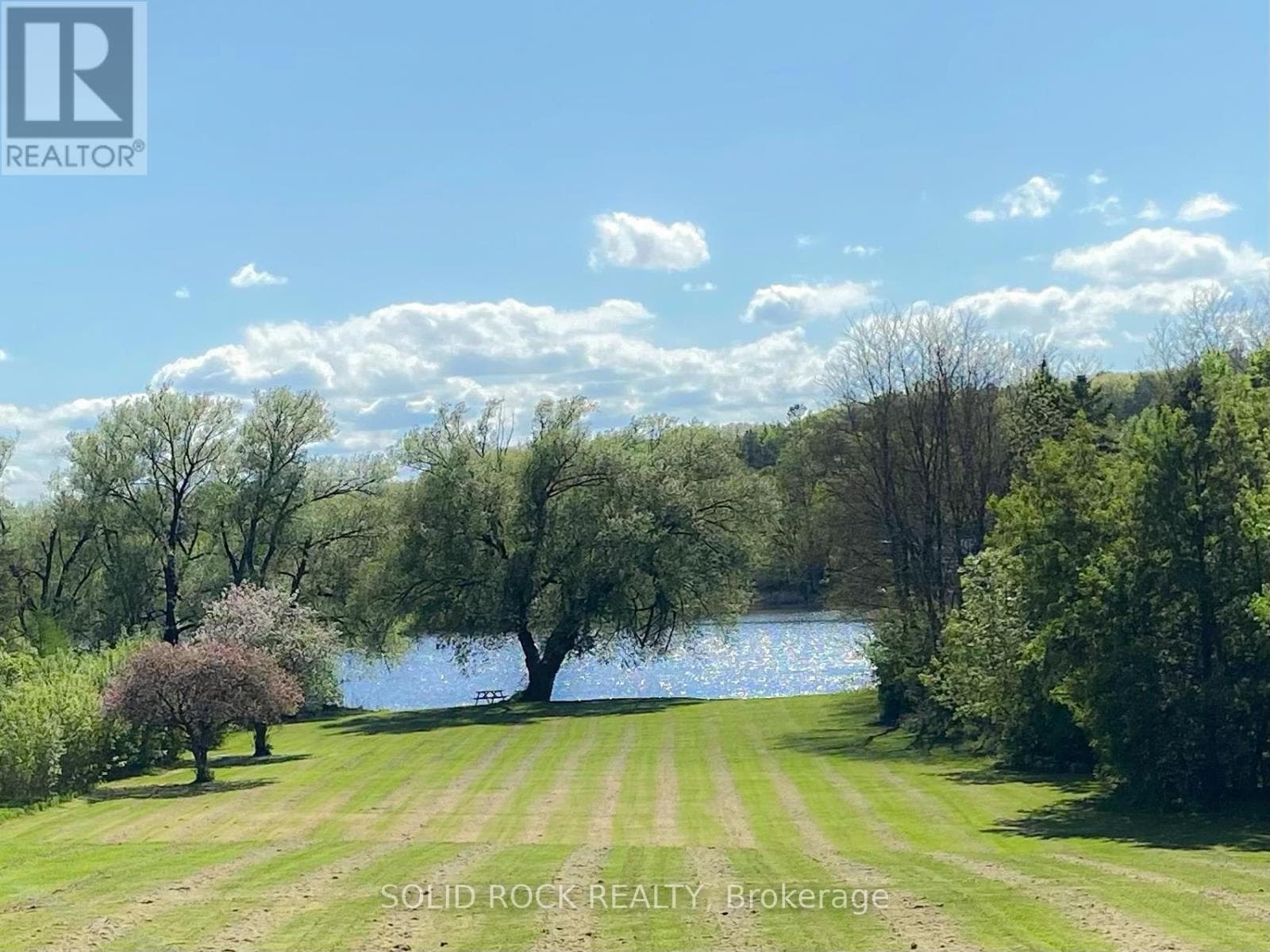 724 RIVER ROAD in RIVERSIDE SOUTH - LEITRIM