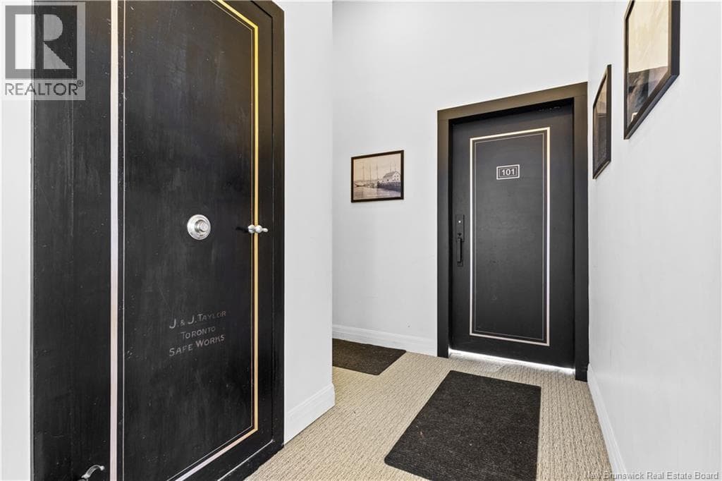 599 KING GEORGE HIGHWAY in